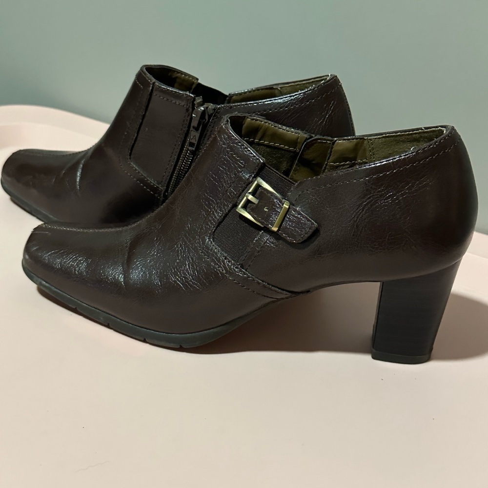 A2 by Aerosoles Shooties with Buckle Detail - Harmonize